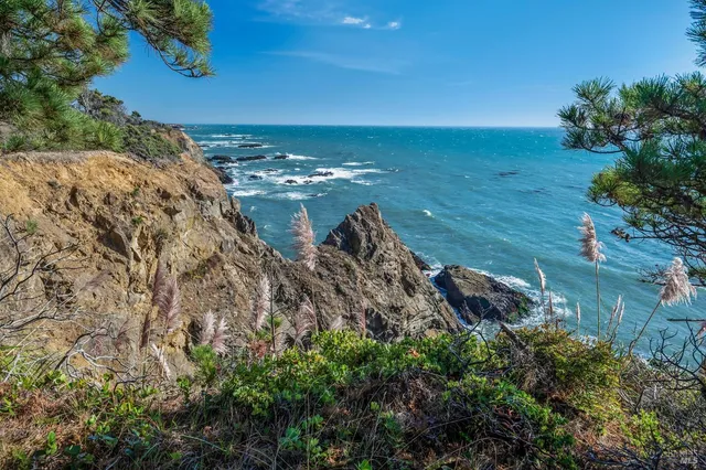 $850,000 | 35700 Highway 1, Anchor Bay, CA 95445