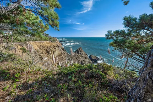$850,000 | 35700 Highway 1, Anchor Bay, CA 95445