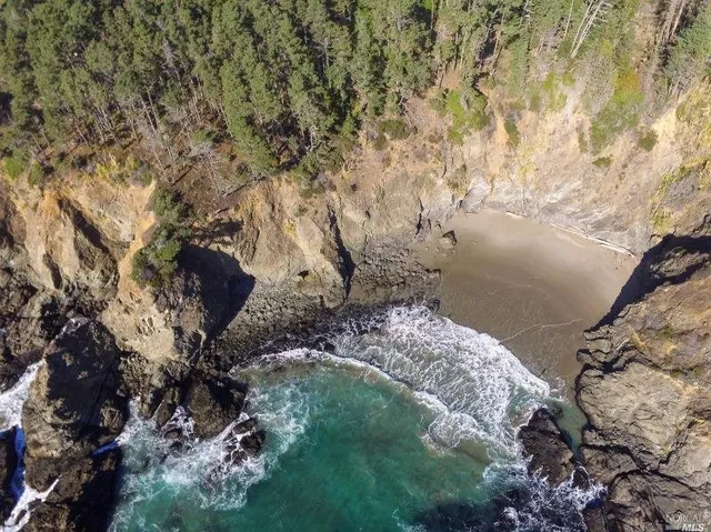 $850,000 | 35700 Highway 1, Anchor Bay, CA 95445