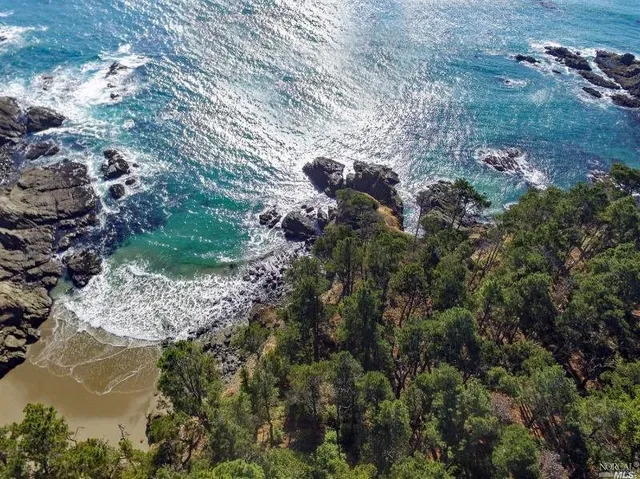 $850,000 | 35700 Highway 1, Anchor Bay, CA 95445