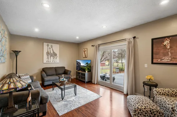 $384,900 | 11221 131st Avenue North, Dayton, MN 55327