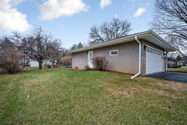 $384,900 | 11221 131st Avenue North, Dayton, MN 55327