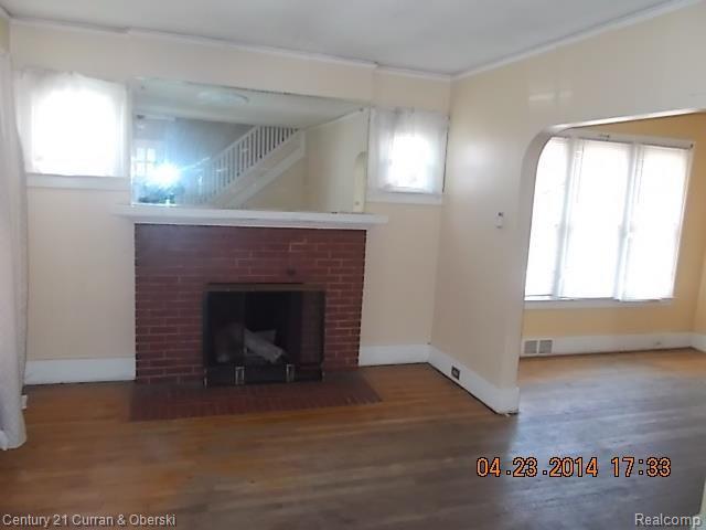 5517 Ridgewood Street Detroit, MI 48204 - Photo 10 of 26 Living Room 1A.jpg