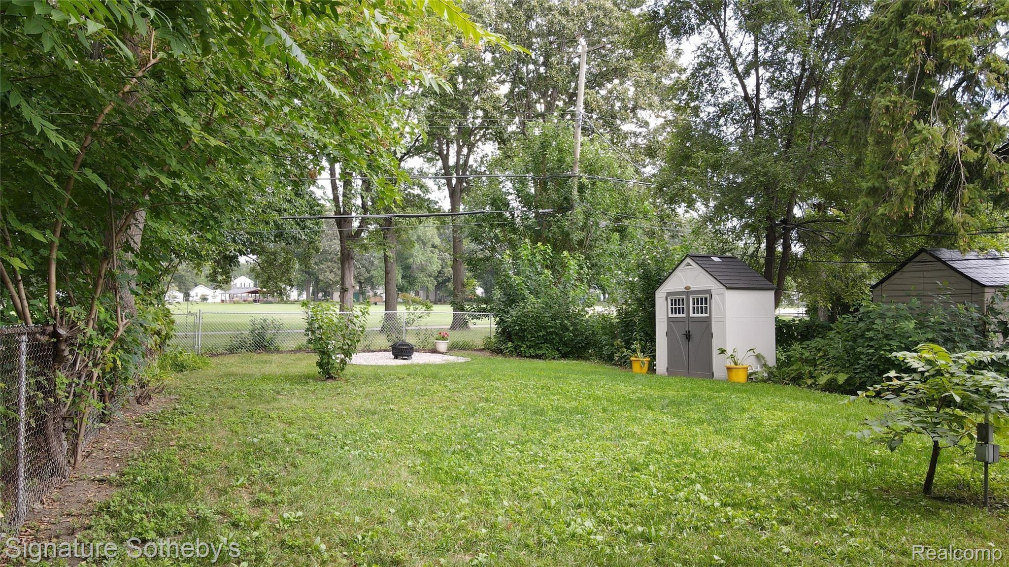 3220 Inman Street Ferndale, MI 48220 - Photo 20 of 29 Backs up to Harding Park, Brand New Shed
