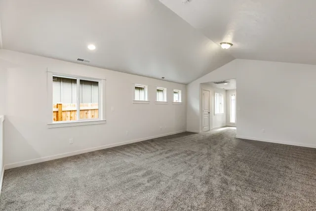 $374,990 | 314 North Viewmont Road, Unit 9/1 ARLINGTON, Greenacres, WA 99016