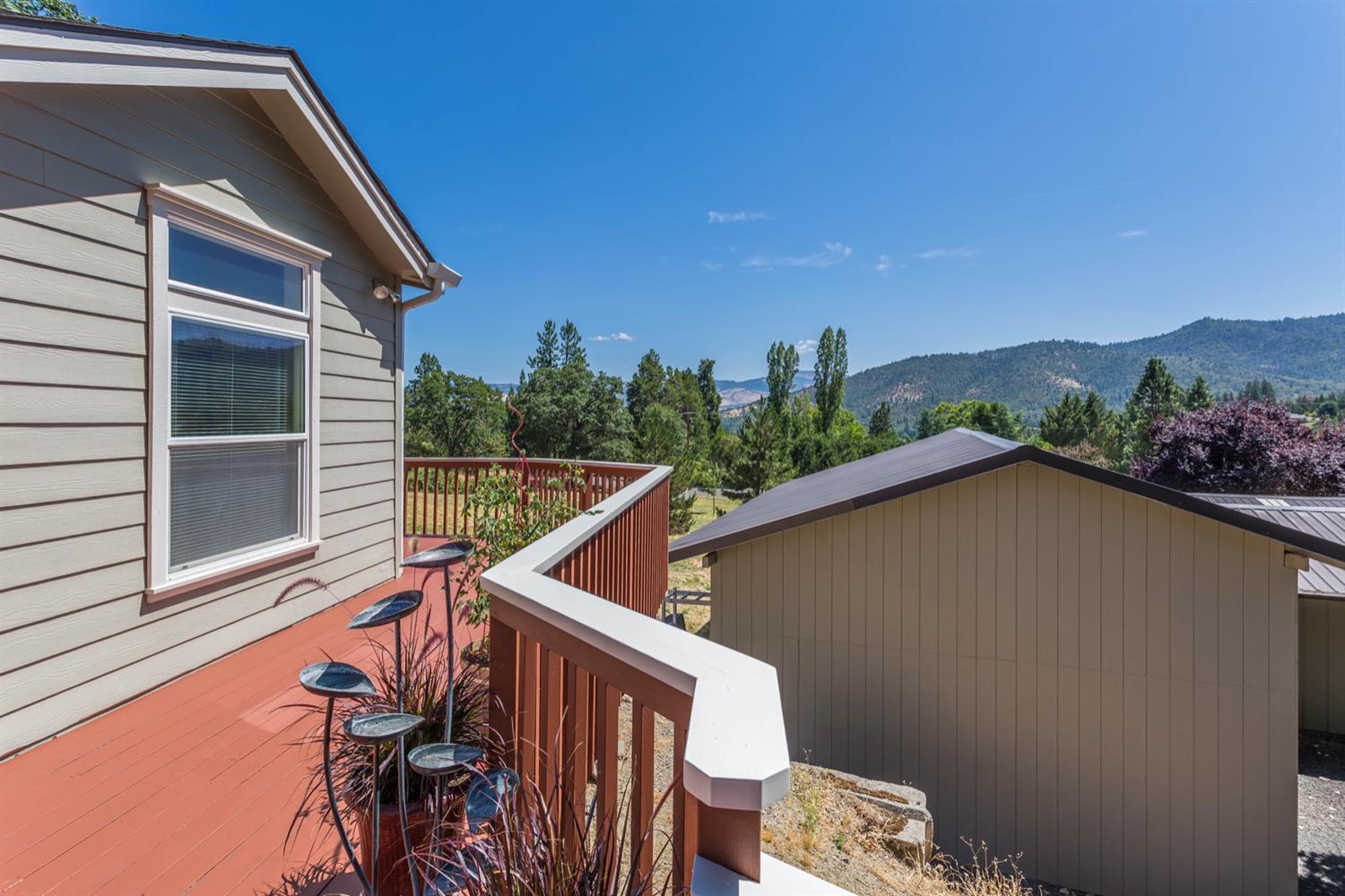 40 Hummingbird Lane Talent, OR 97540 - Photo 3 of 35 Additional Photo