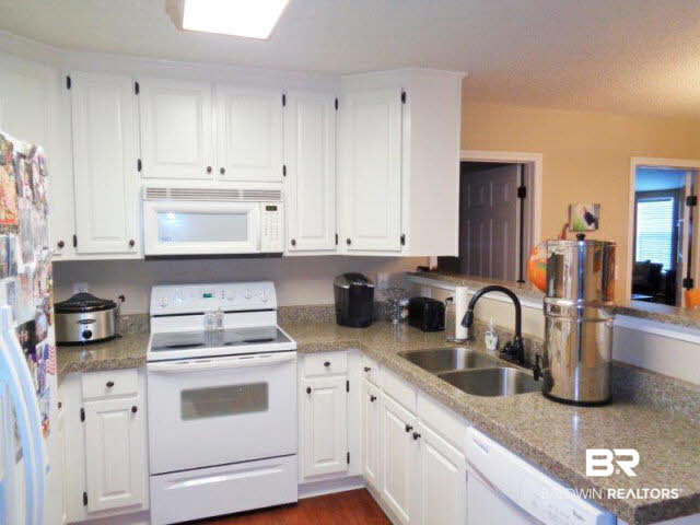 68 Hogden Drive Atmore, AL 36502 - Photo 9 of 30