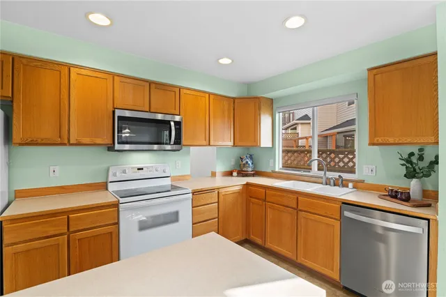 $499,000 | 11415 8th Place West, Unit D, Everett, WA 98204