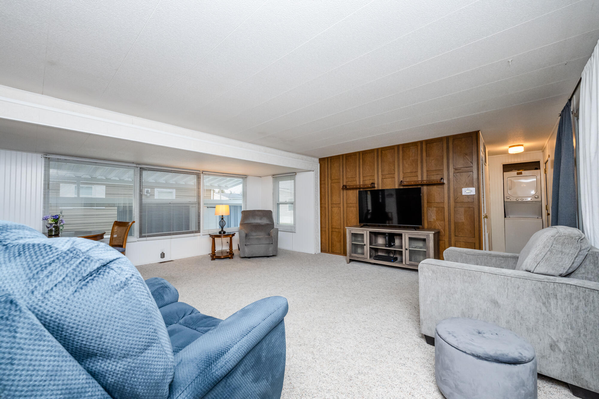 3017 Johnson Road, Unit LOT 57 Stevensville, MI 49127 - Photo 5 of 23 Large Living Room