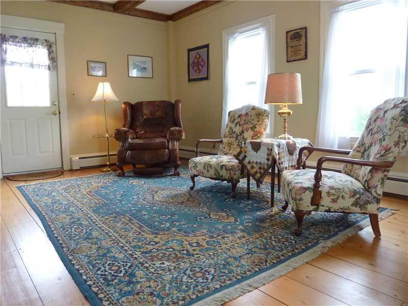 485 Old County Road Rockland, ME 04841 - Photo 3 of 22 Living Room.