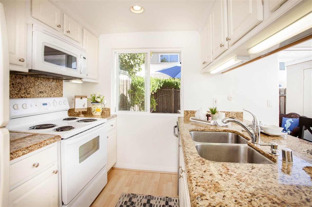 815 Del Mar Downs Road, Unit C Solana Beach, CA 92075 - Photo 15 of 23