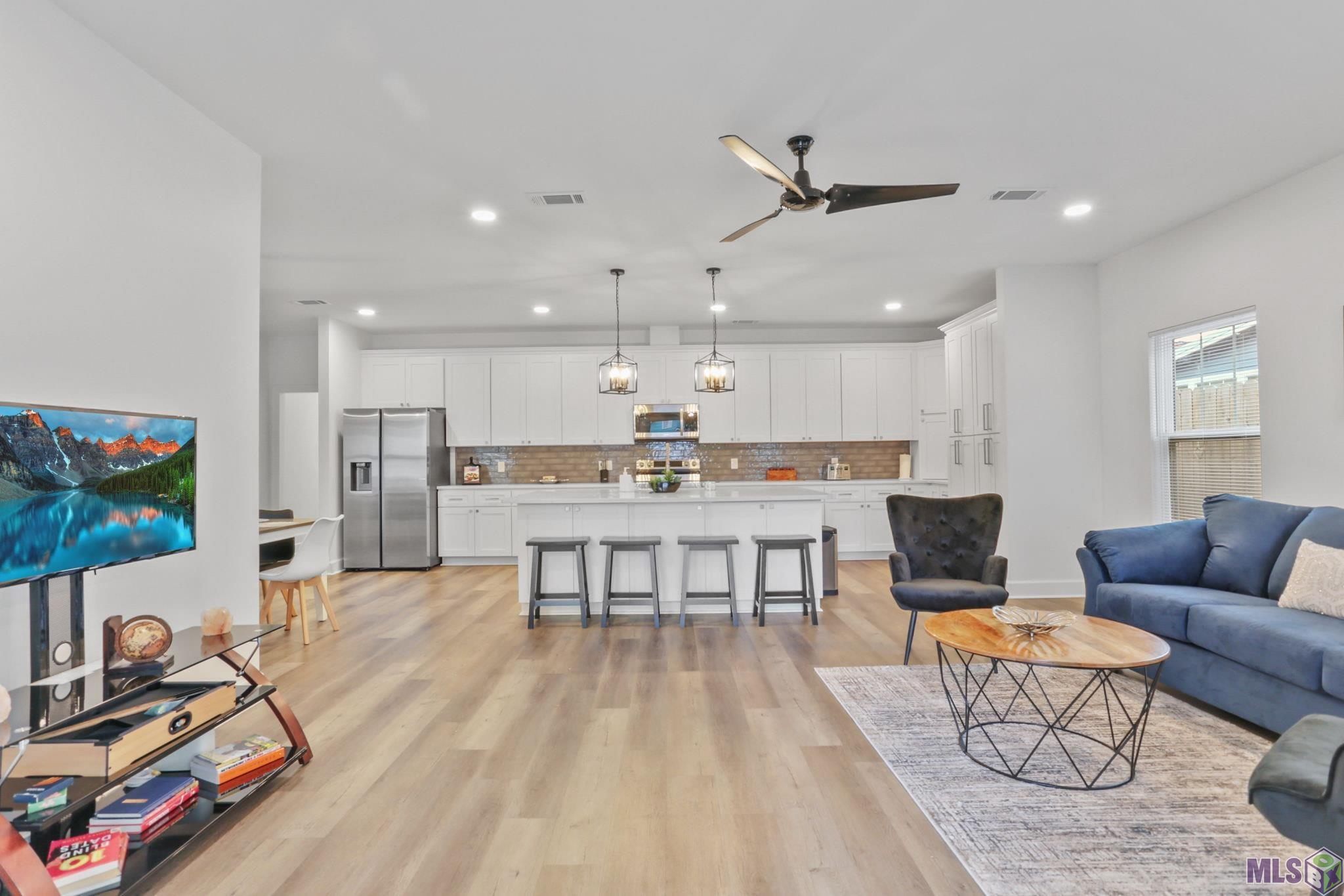 417 Bedford Drive Baton Rouge, LA 70806 - Photo 3 of 28