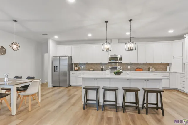 $2,500 | 417 Bedford Drive, Baton Rouge, LA 70806