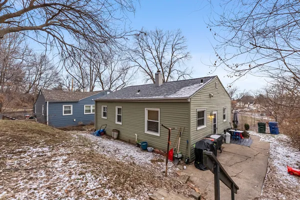 $120,000 | 3118 Indian Road, Davenport, IA 52802