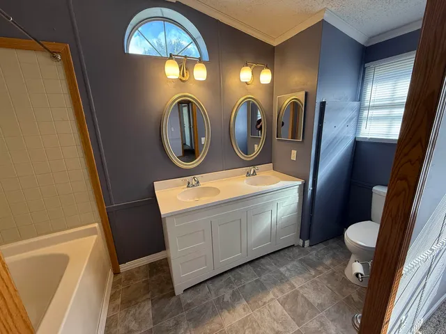 $47,500 | W210N11631 Pinecrest, Germantown, WI 53022