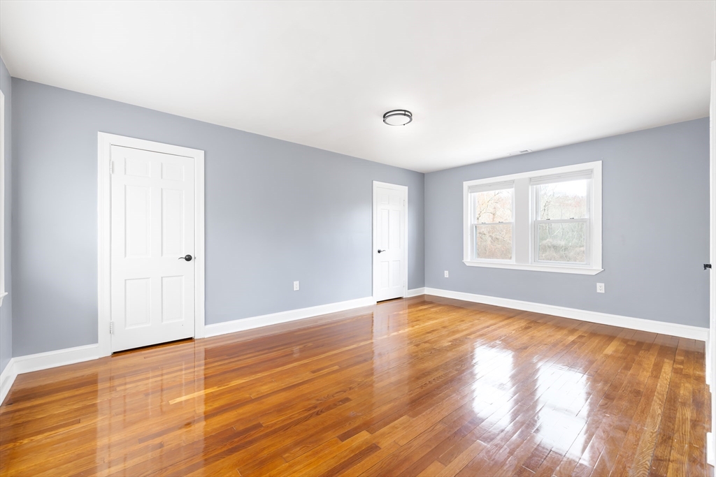 100 Maple Street Sherborn, MA 01770 - Photo 12 of 32