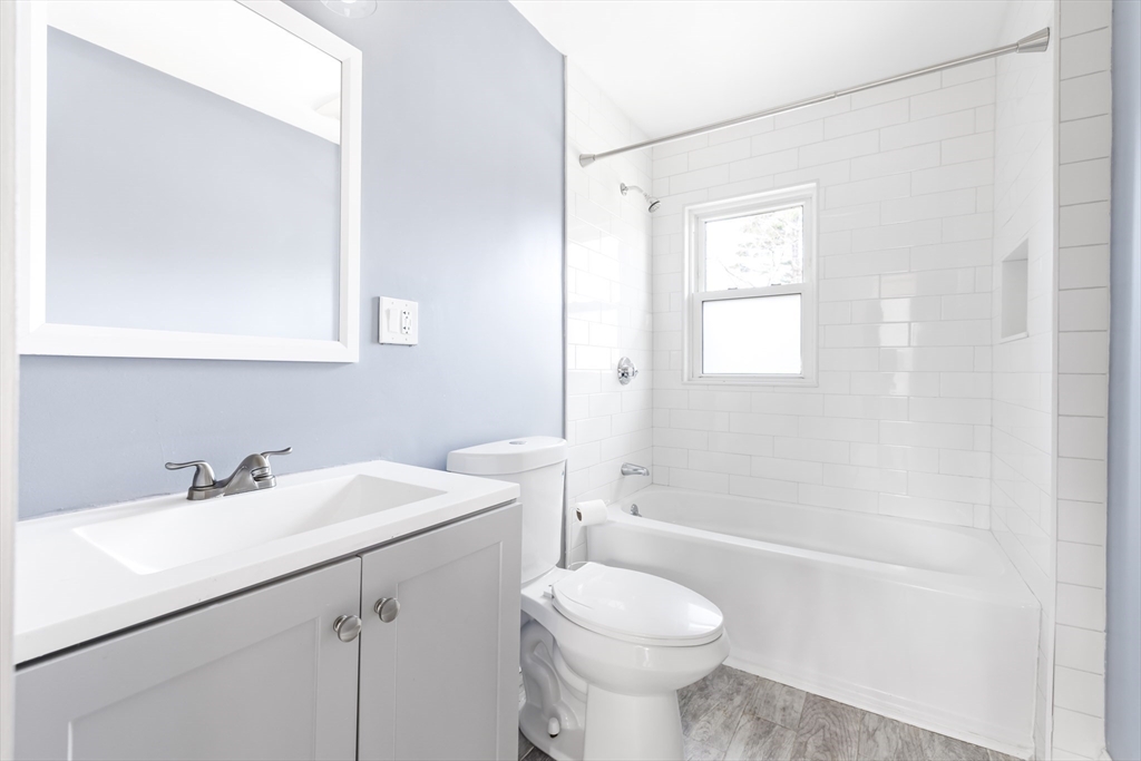 100 Maple Street Sherborn, MA 01770 - Photo 19 of 32