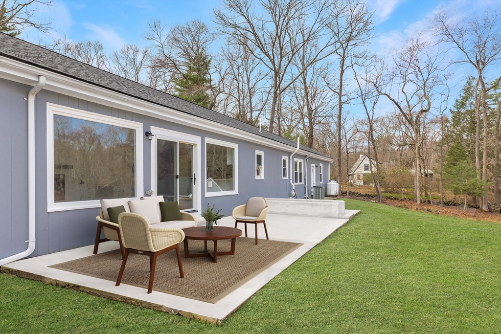 100 Maple Street Sherborn, MA 01770 - Photo 25 of 32