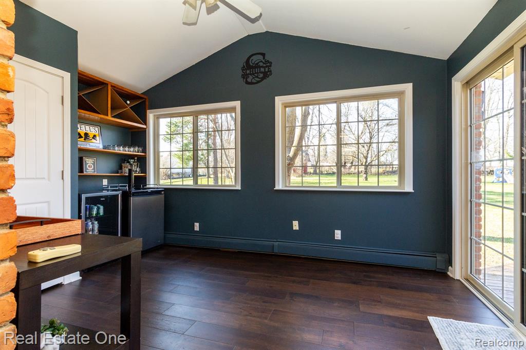 2236 Oklahoma Avenue Rochester Hills, MI 48309 - Photo 22 of 57