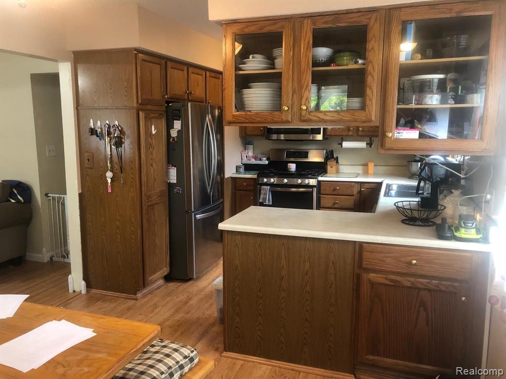 25956 Reeck Road Woodhaven, MI 48183 - Photo 3 of 19