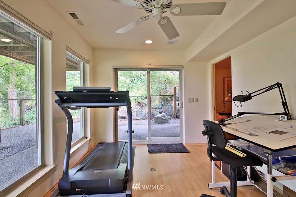 4909 Jones Road Oak Harbor, WA 98277 - Photo 17 of 25 Gallery Image 17