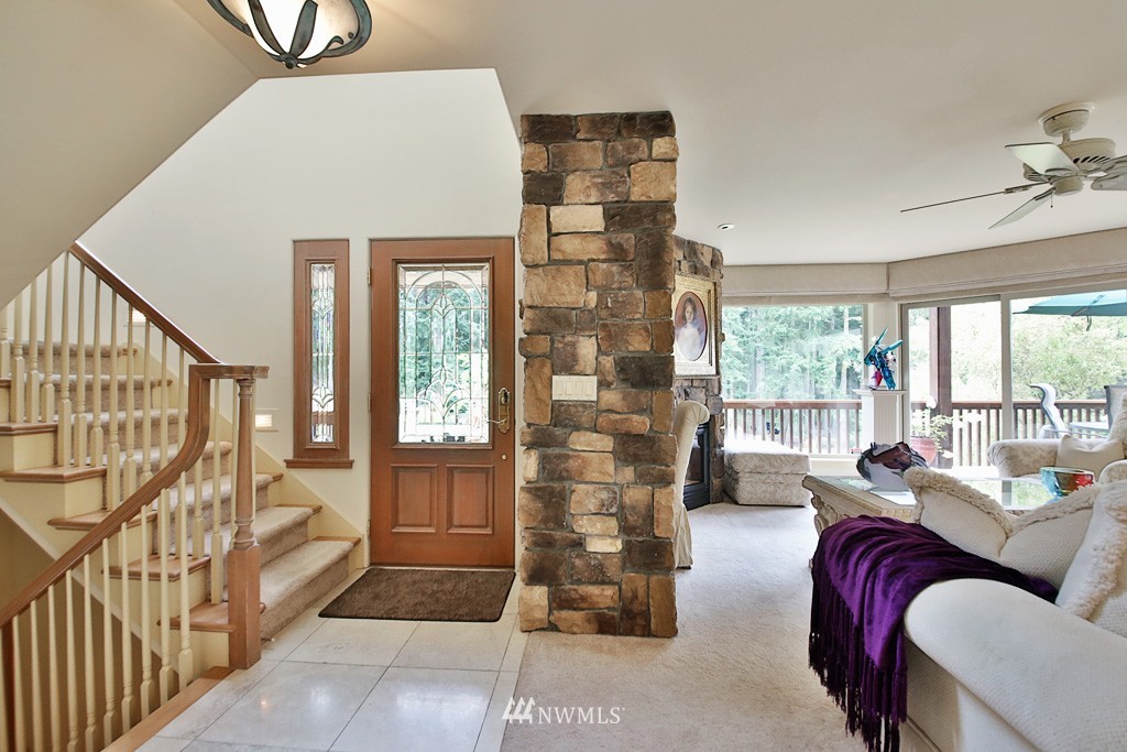 4909 Jones Road Oak Harbor, WA 98277 - Photo 3 of 25 Gallery Image 3
