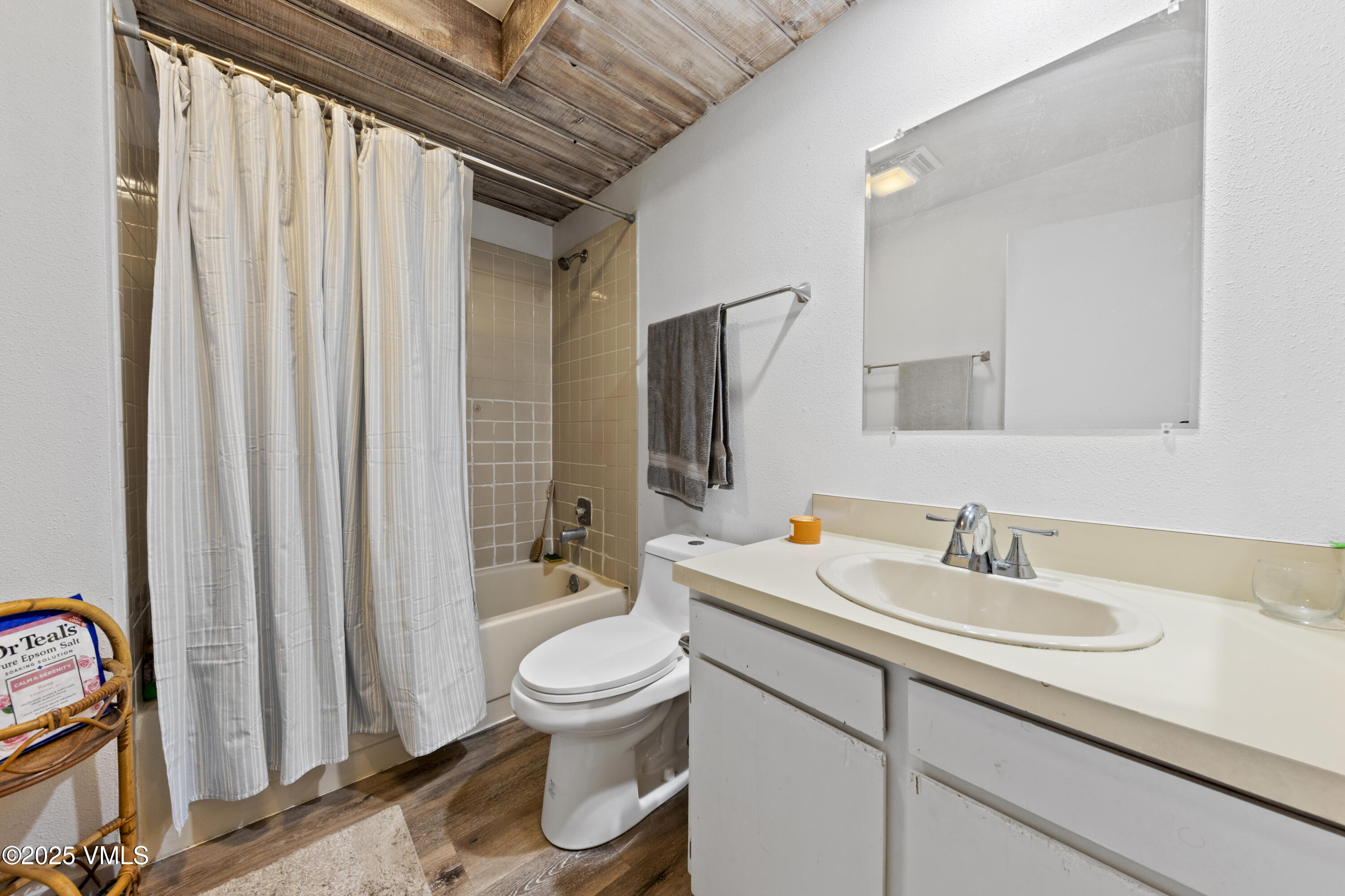 39377 Highway 6, Unit D102 Avon, CO 81620 - Photo 13 of 36 S47A7019