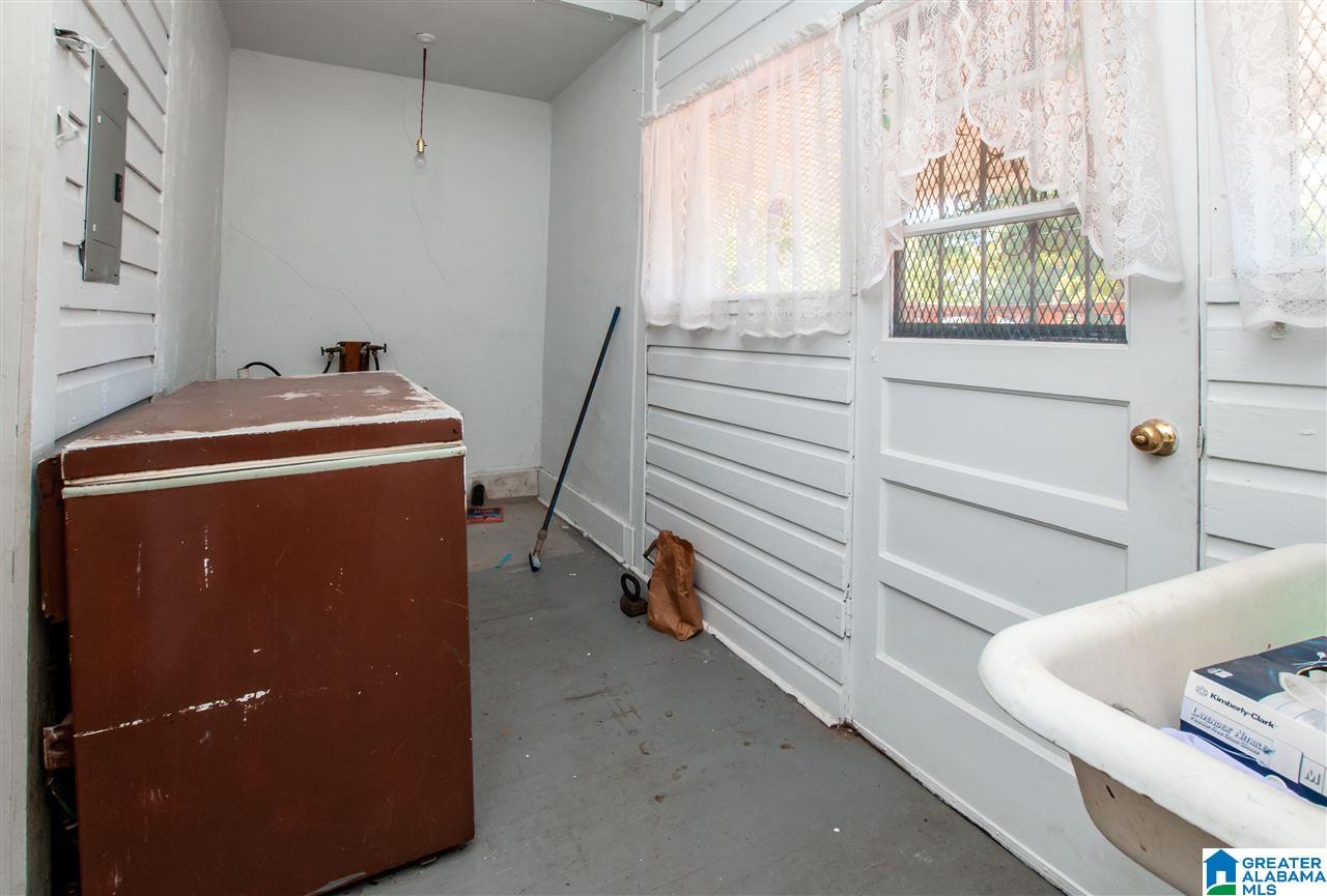 1224 16th Place Southwest Birmingham, AL 35211 - Photo 15 of 22