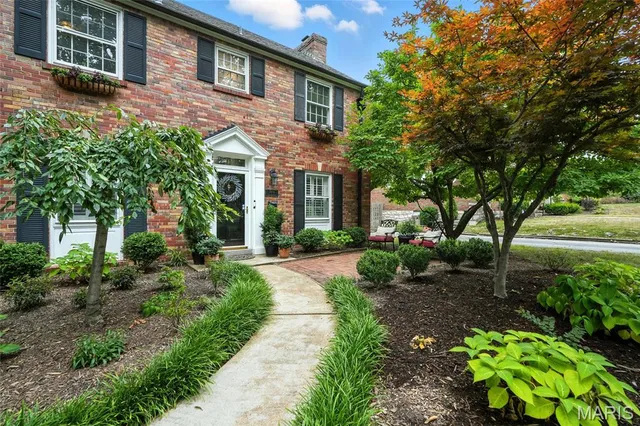 $499,999 | 7814 Gannon Avenue, University City, MO 63130