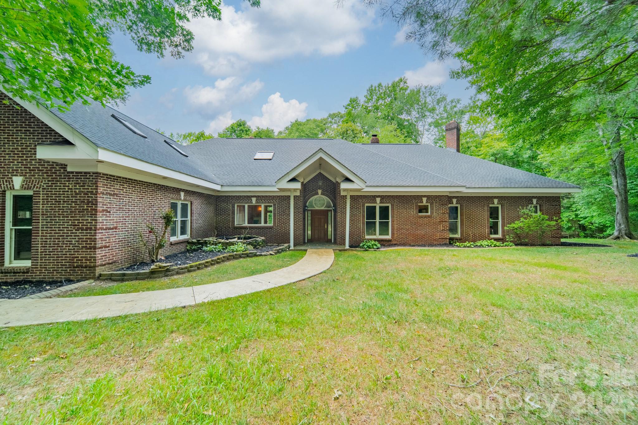 253 Highway 161 Clover, SC 29710 - Photo 5 of 45