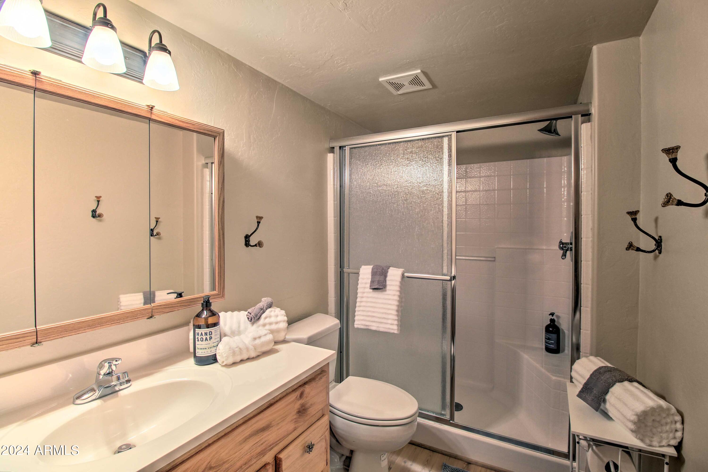 2320 Buffalo Loop Overgaard, AZ 85933 - Photo 26 of 54 BATH 3