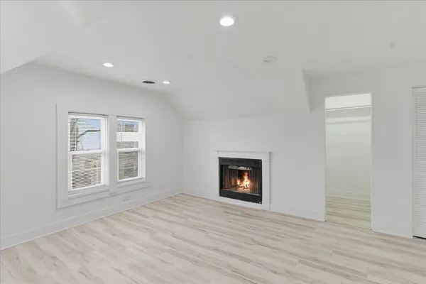 $2,050 | 2607 West Haddon Avenue, Unit 3F, Chicago, IL 60622