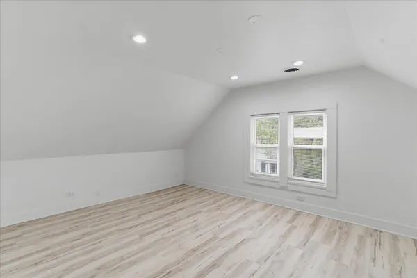 $2,050 | 2607 West Haddon Avenue, Unit 3F, Chicago, IL 60622