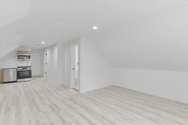 $2,050 | 2607 West Haddon Avenue, Unit 3F, Chicago, IL 60622