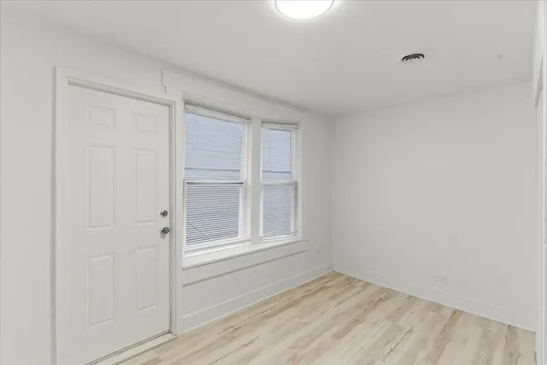 $2,050 | 2607 West Haddon Avenue, Unit 3F, Chicago, IL 60622