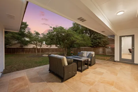 $1,300,000 | 6104 Carry Back Lane, Austin, TX 78746