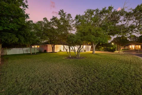 $1,300,000 | 6104 Carry Back Lane, Austin, TX 78746