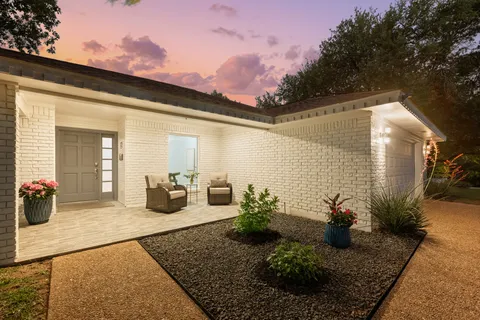 $1,300,000 | 6104 Carry Back Lane, Austin, TX 78746