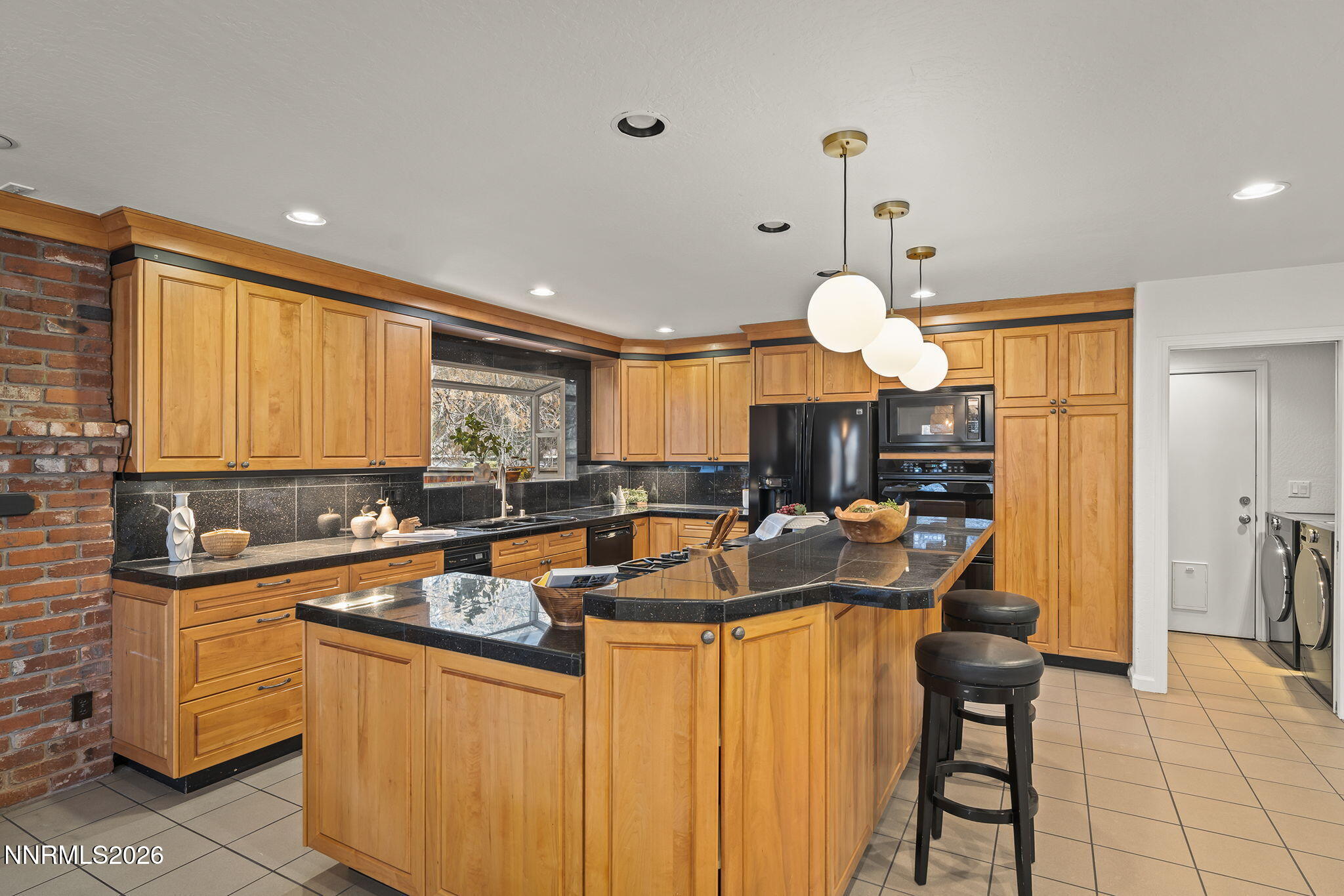 1895 Allen Street Reno, NV 89509 - Photo 11 of 30 11-web-or-mls-_DSC8148