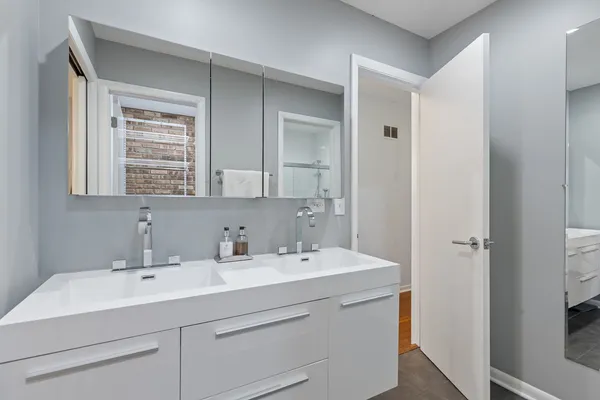 $559,000 | 1817 Somerset Lane, Northbrook, IL 60062