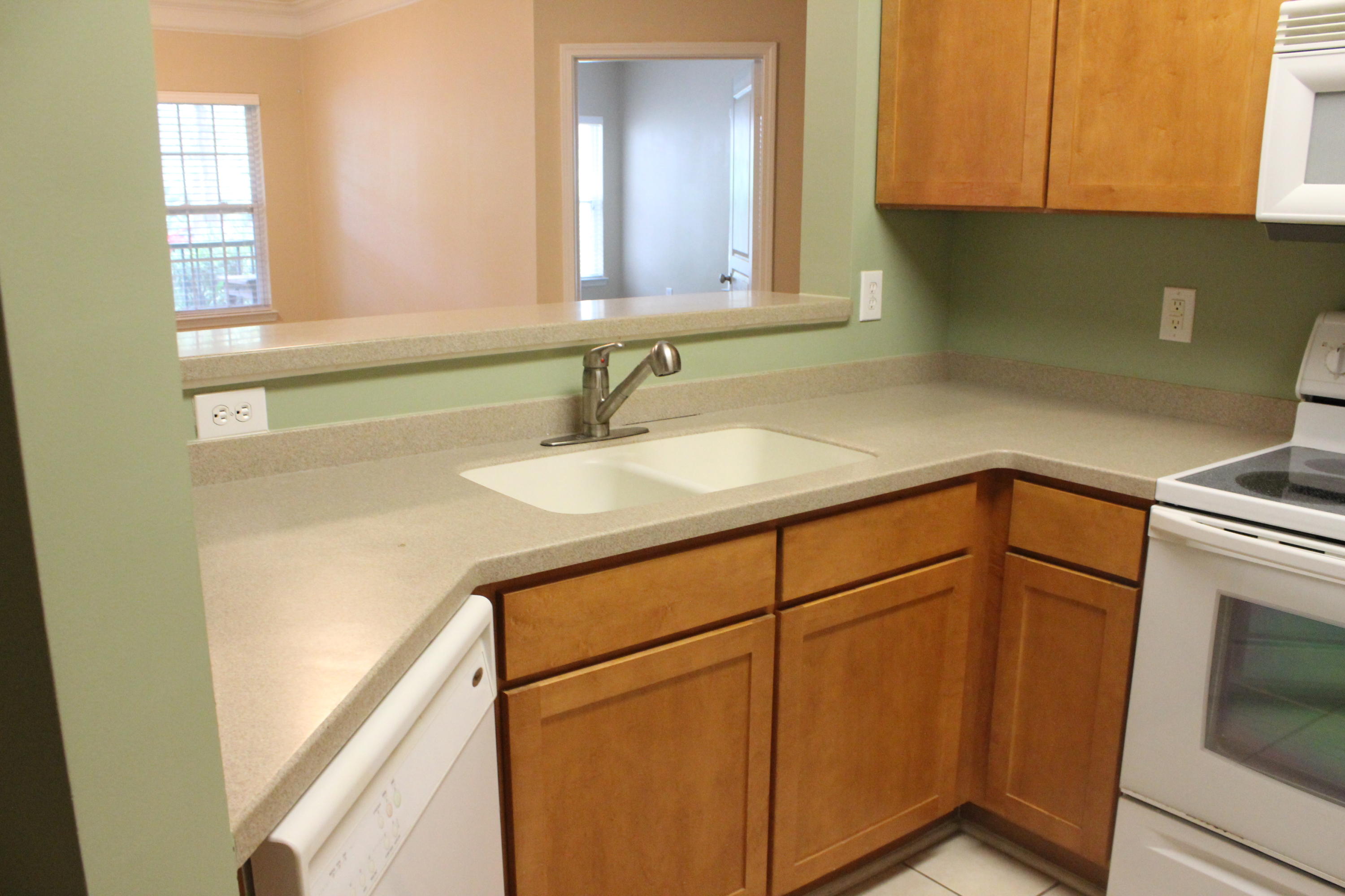 2007 Basildon Road Mount Pleasant, SC 29466 - Photo 12 of 31 IMG_0040