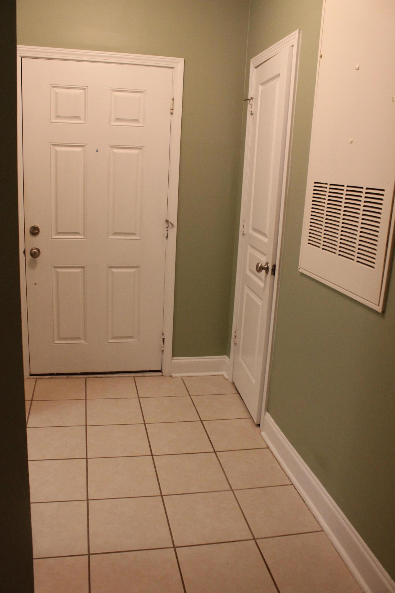 2007 Basildon Road Mount Pleasant, SC 29466 - Photo 3 of 31 IMG_0048