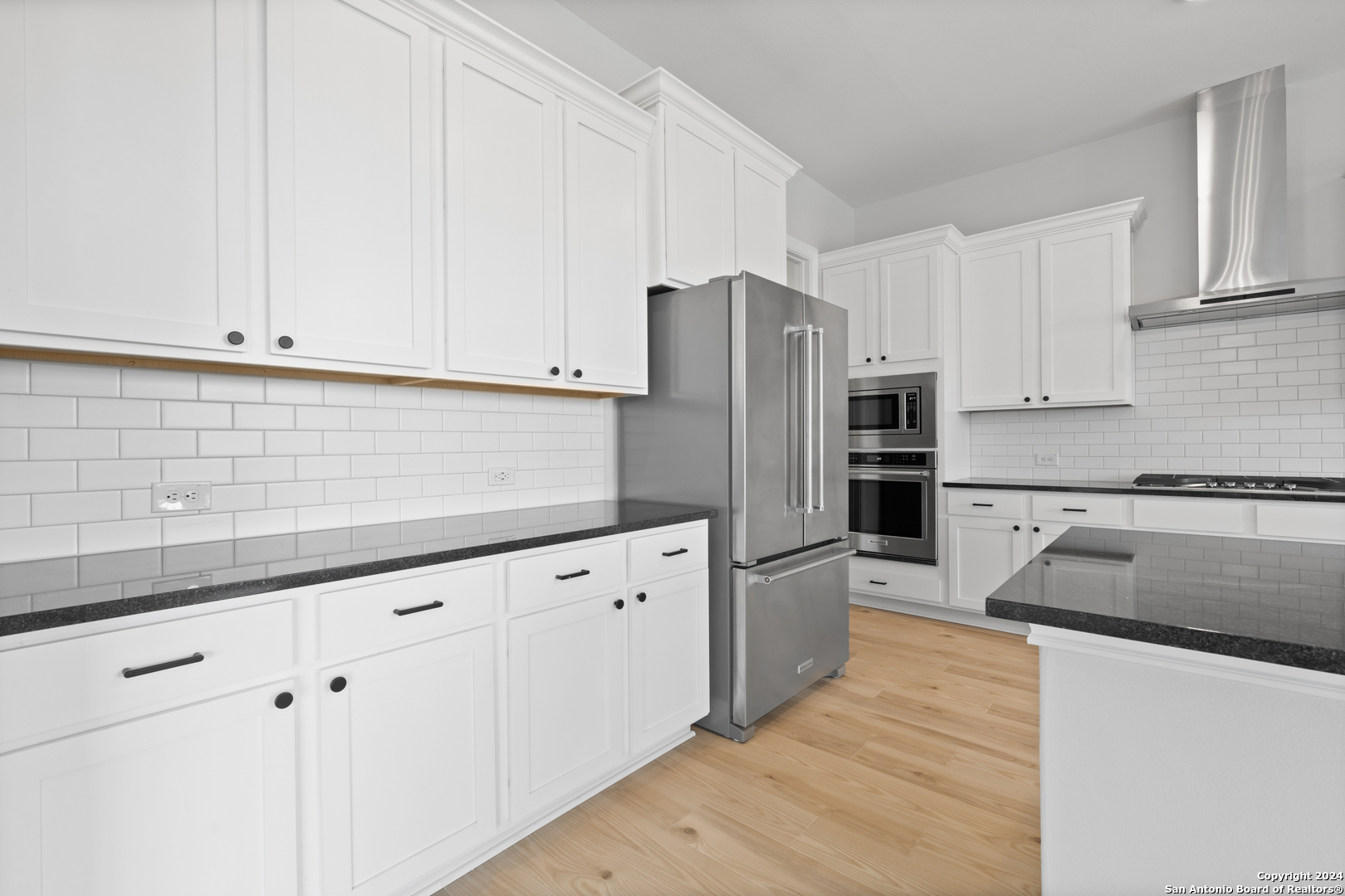 159 Azalea Alley Castroville, TX 78009 - Photo 11 of 21