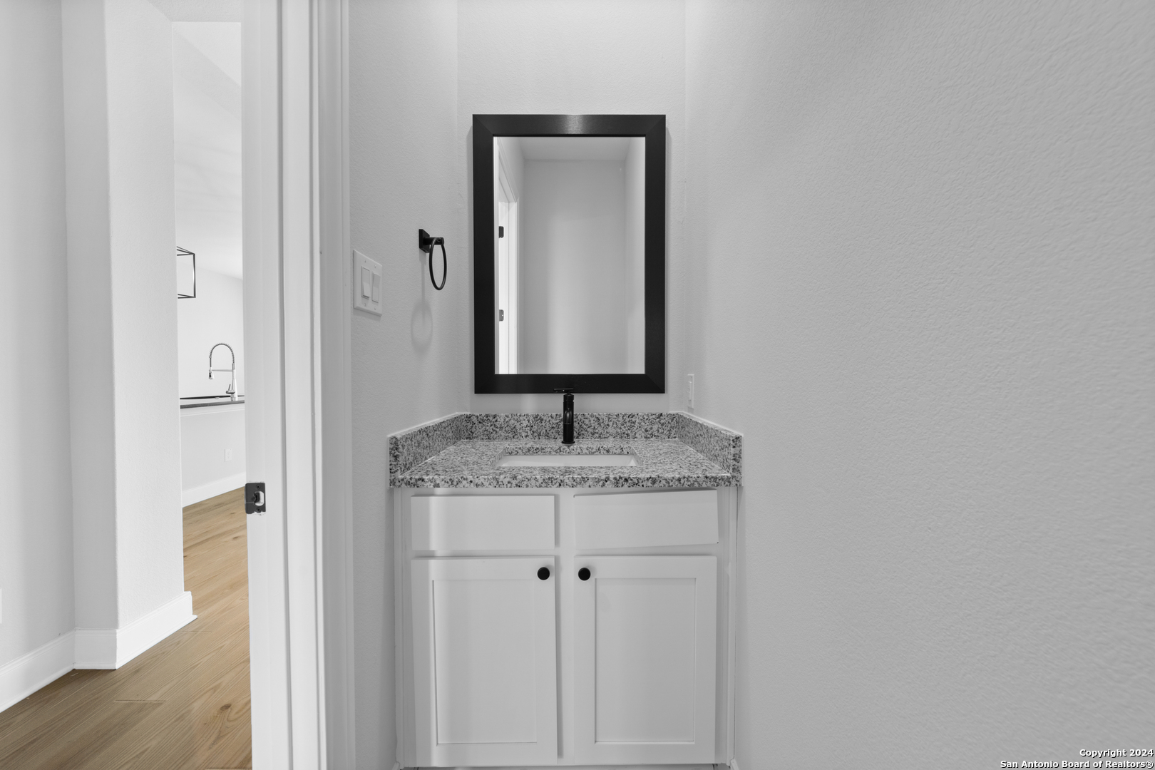 159 Azalea Alley Castroville, TX 78009 - Photo 7 of 21