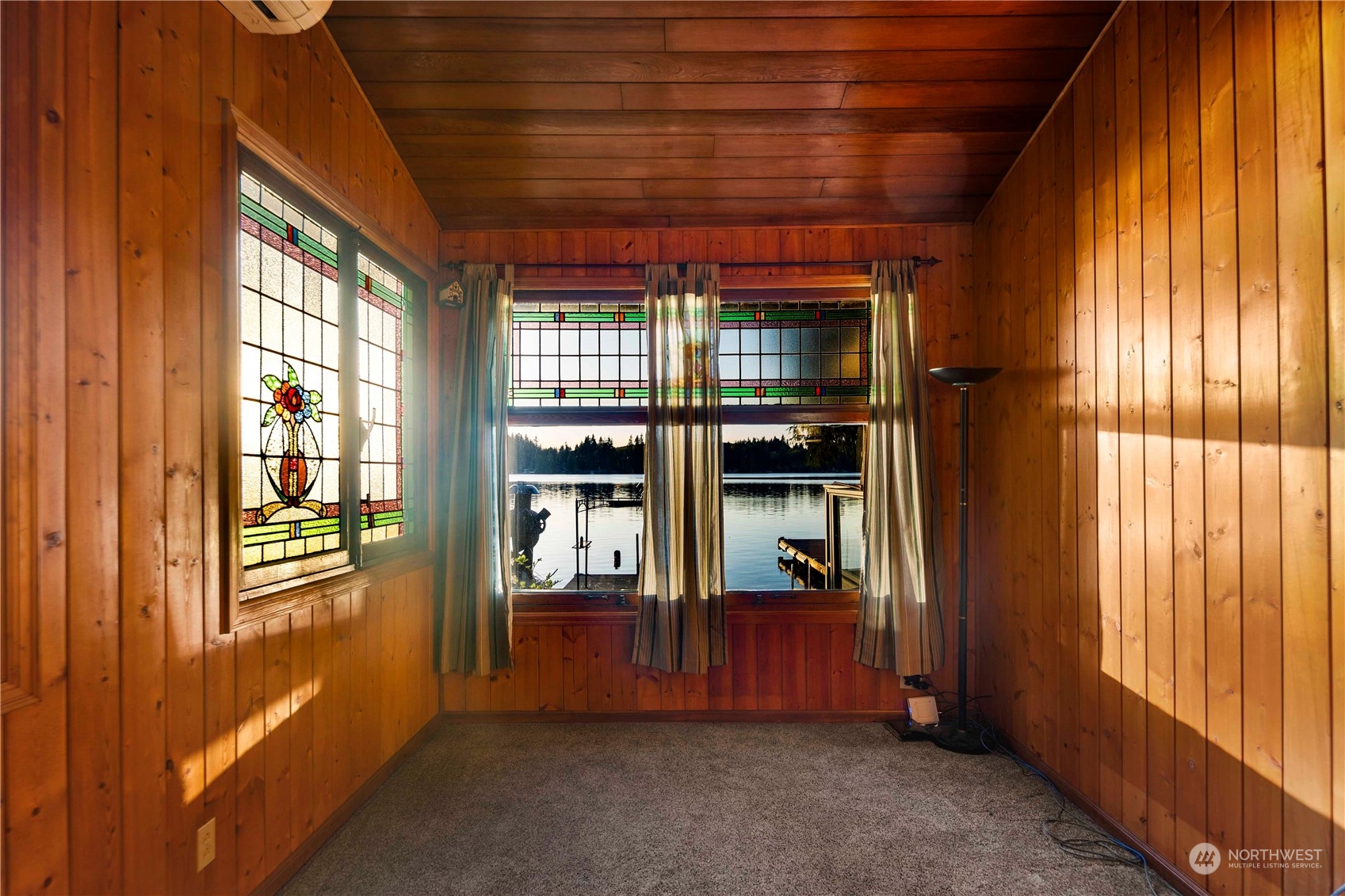 620 South Tulloch Road Snohomish, WA 98290 - Photo 15 of 38 an empty room with windows