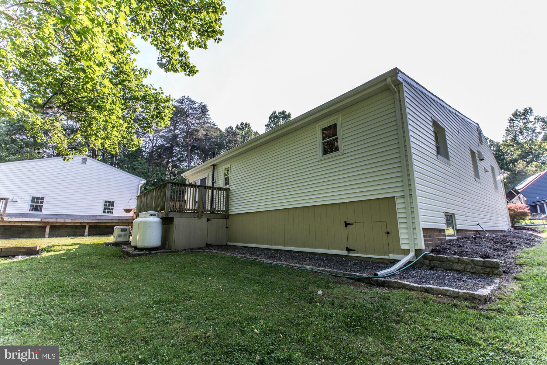 303 Whitaker Road Pasadena, MD 21122 - Photo 18 of 24 Exterior (Rear)