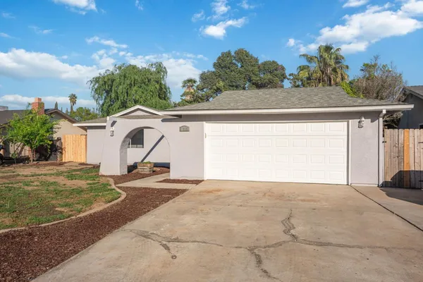 a view of a house with a outdoor space