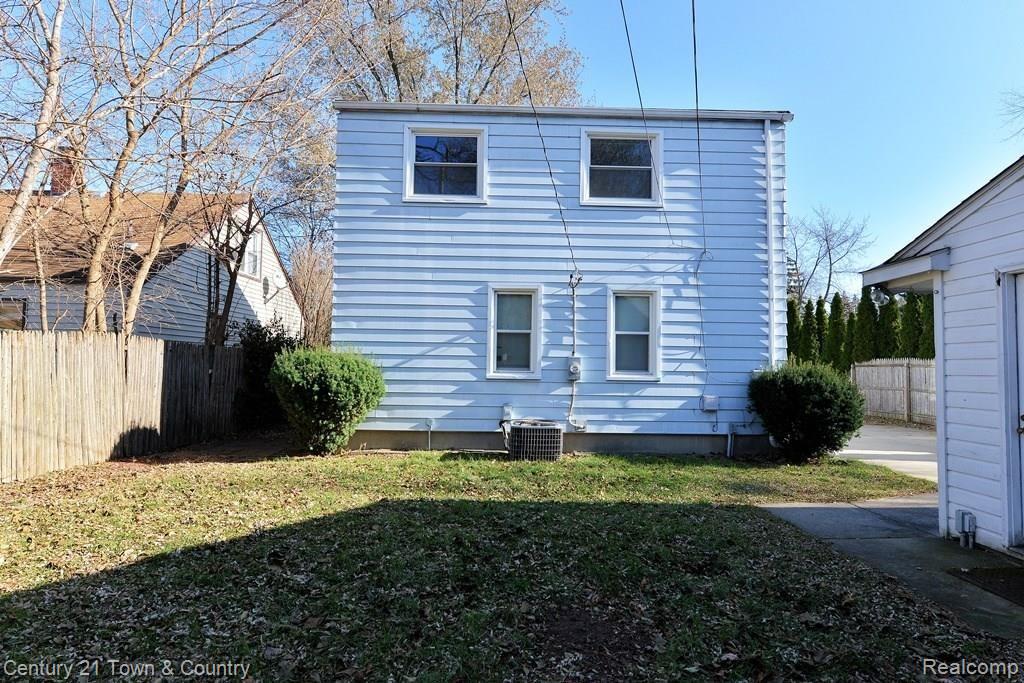 2713 South Rochester Road Royal Oak, MI 48073 - Photo 17 of 21 Rear Exterior