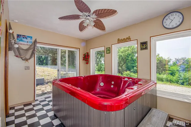 $359,700 | 634 North 200th Street, Vandalia, IL 62471