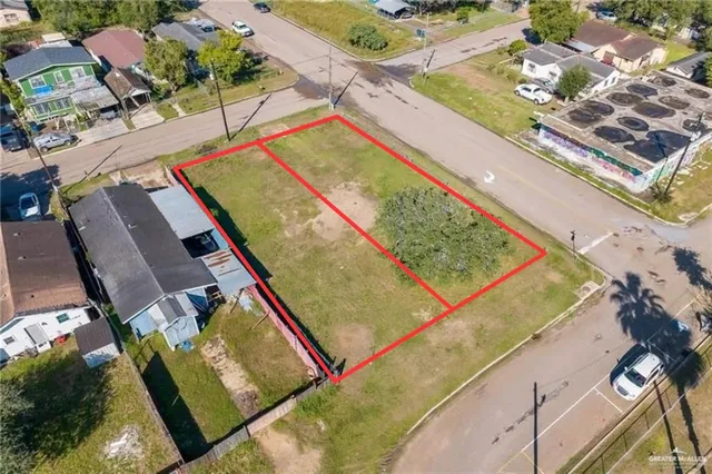 a view of an outdoor space